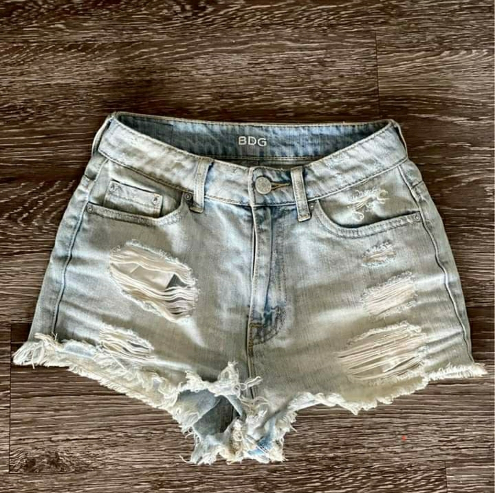 High Wasted Cut off Denim Shorts